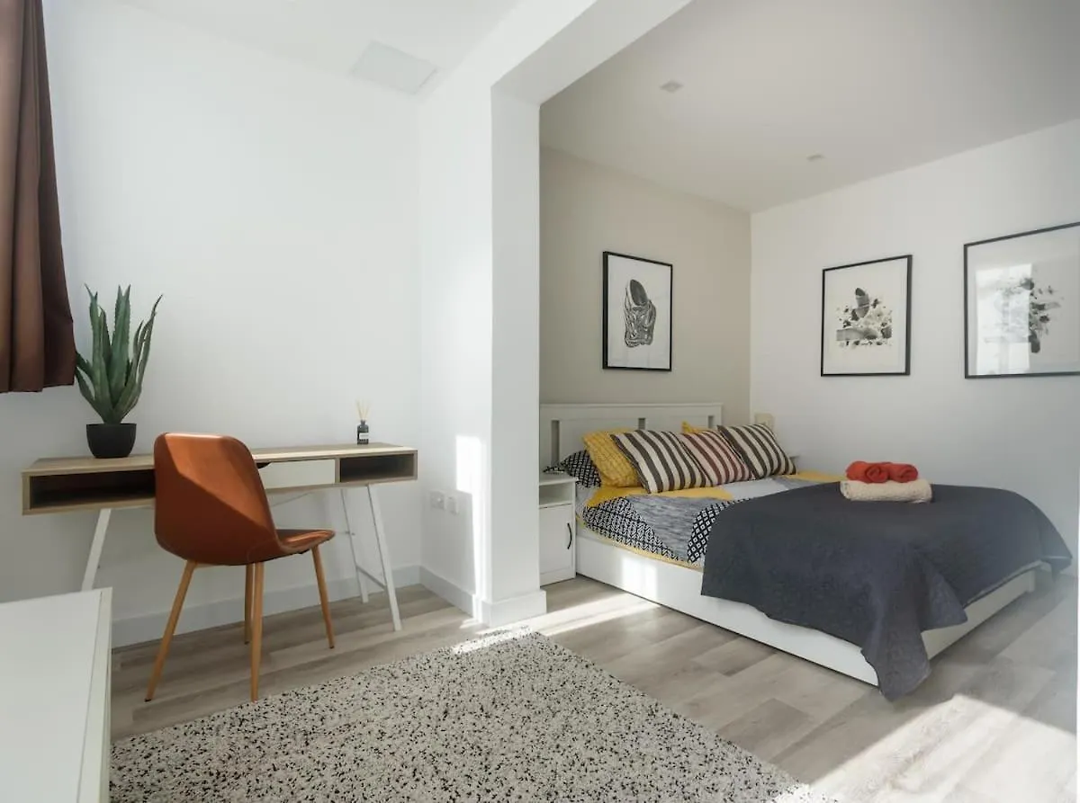 Sarah'S Penthouse In Sliema Apartment